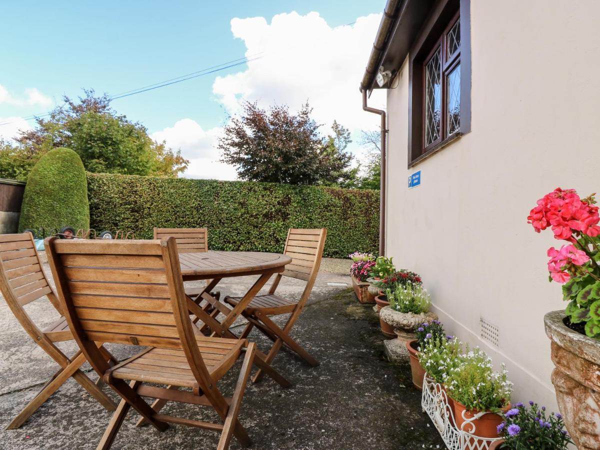 Courtyard Cottage Duns Exterior foto